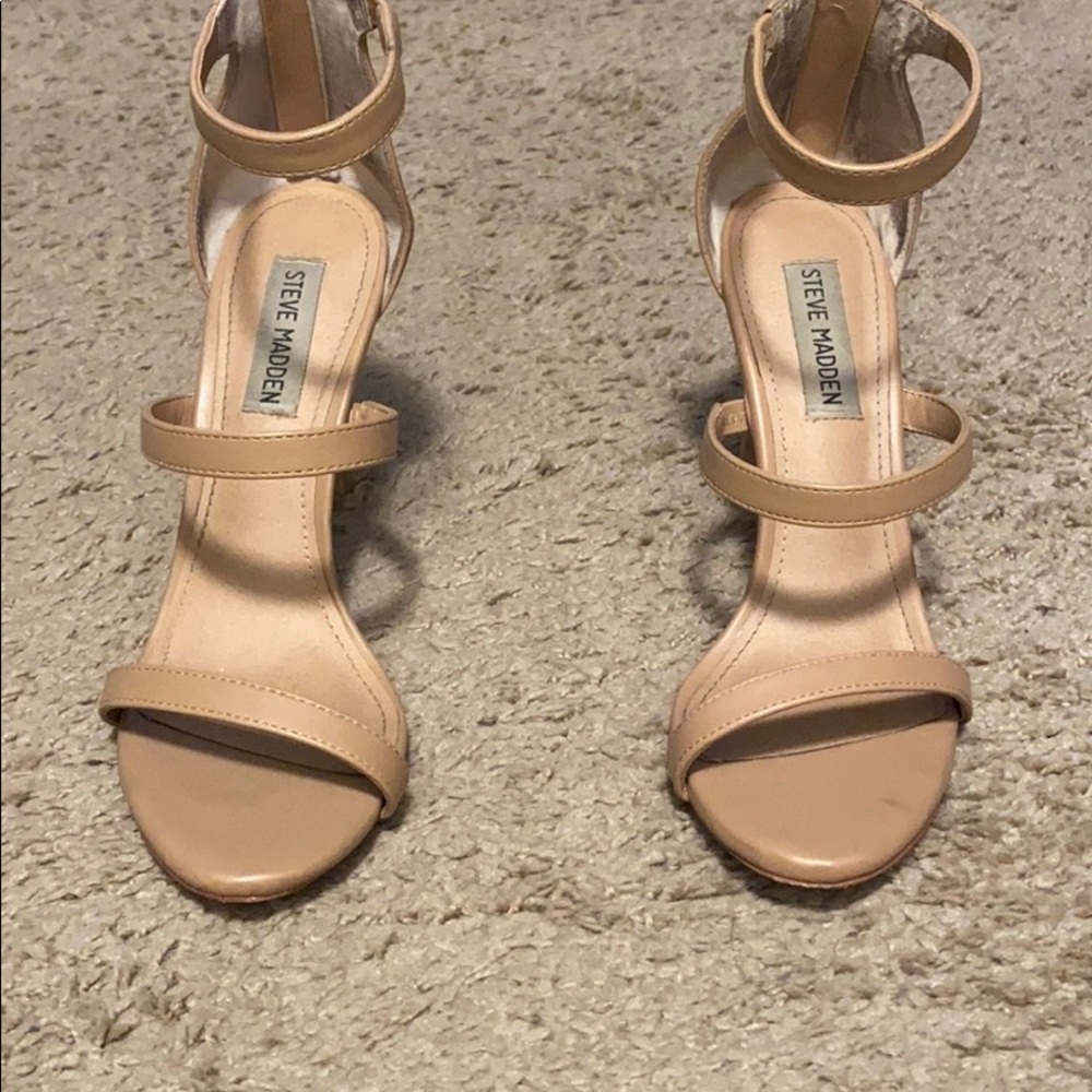 Nuede Sandals